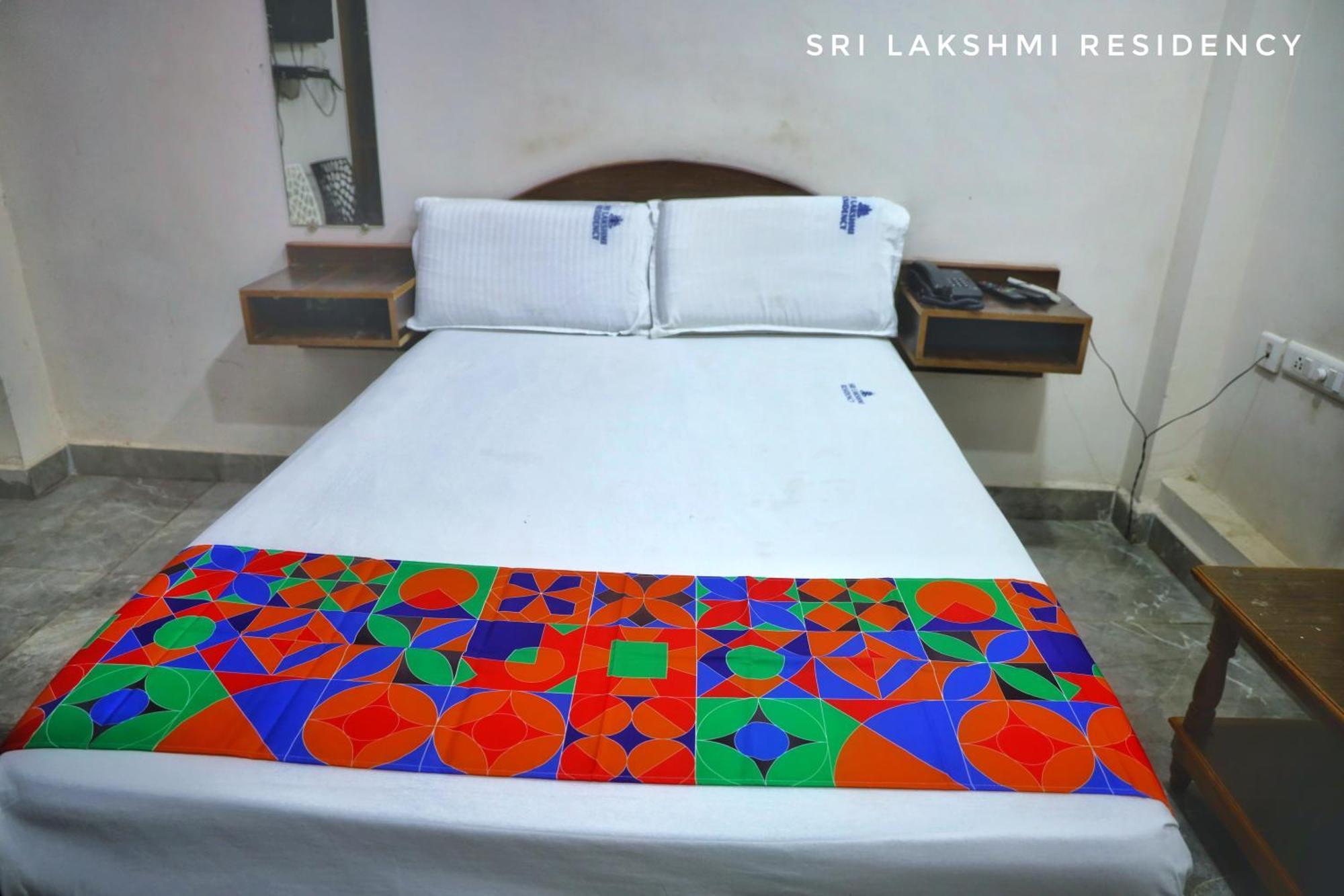 Sri Lakshmi Residency Hotel Tirupati Exterior foto