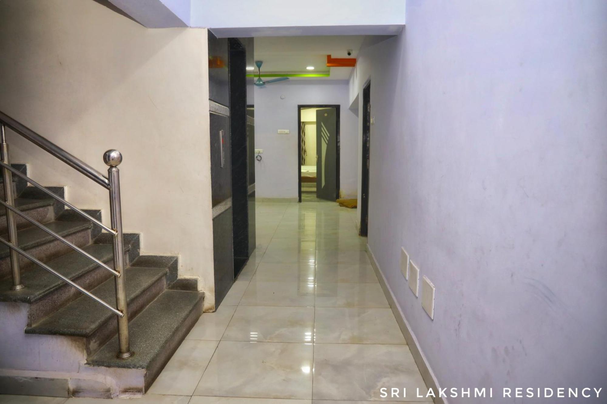 Sri Lakshmi Residency Hotel Tirupati Exterior foto