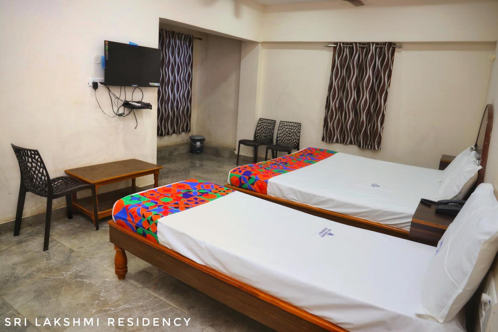 Sri Lakshmi Residency Hotel Tirupati Exterior foto